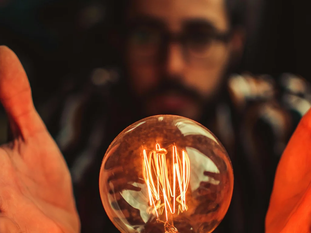 Sincronicidad y Retrocausalidad: Conexiones Clave